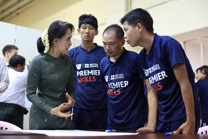 Aung San Suu Kyi meets Premier Skills coaches &amp;nbsp;