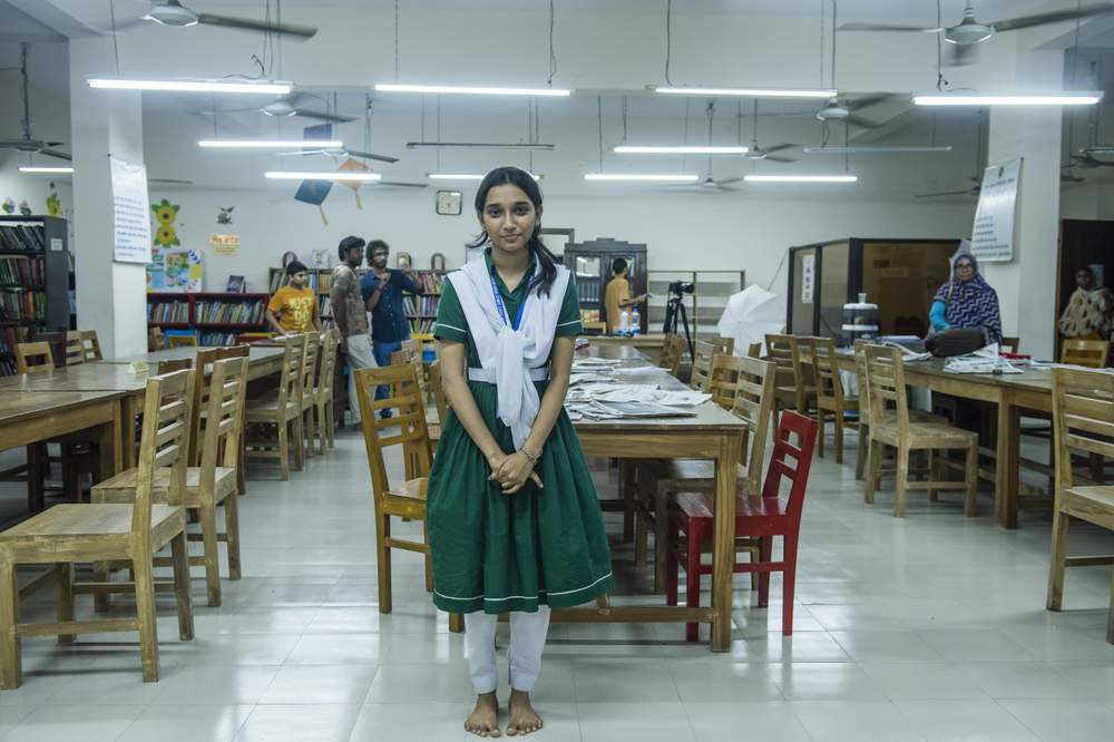 Sumaya visits the Munshiganj Public Library in Dhaka Sumaya visits the Munshiganj Public Library in Dhaka