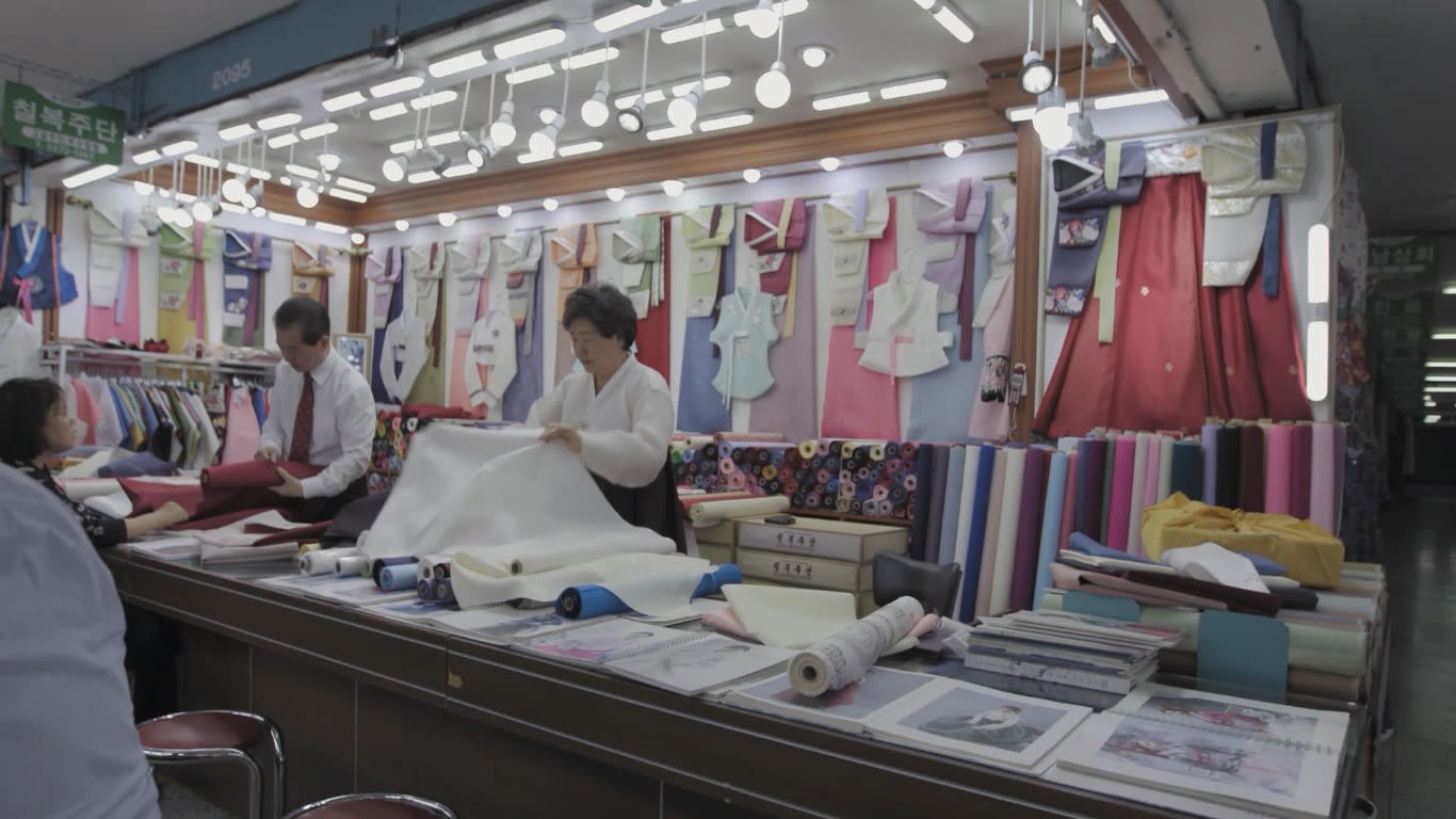 A fabric stall at Dongdaemun market.